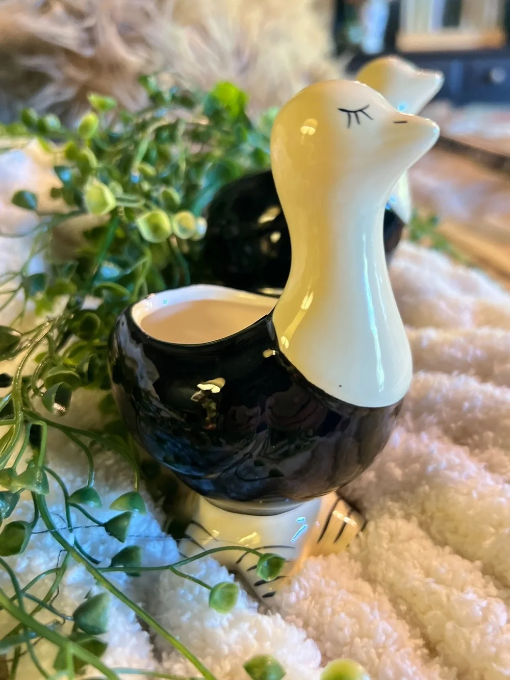 Cottage Ceramic Duck Planter Set Black White Bird Pots Succulent Planters New